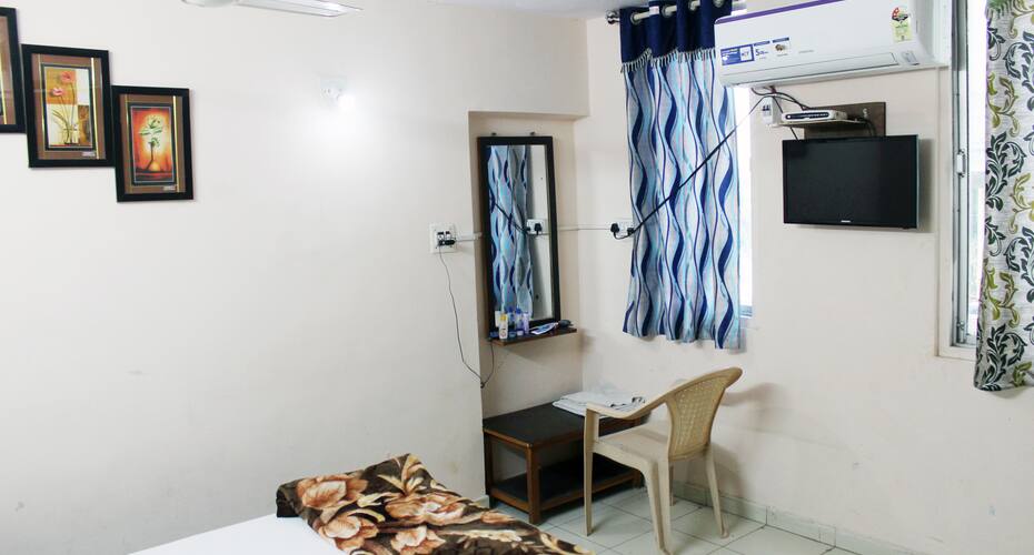 Hotel Ashirvad, Ahmedabad 5